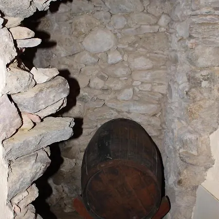 L'hostalet De *